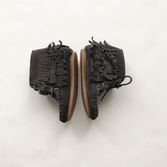 Zara gray suede fringe MOC boots EUC size 20(5) - Picture 2 of 7